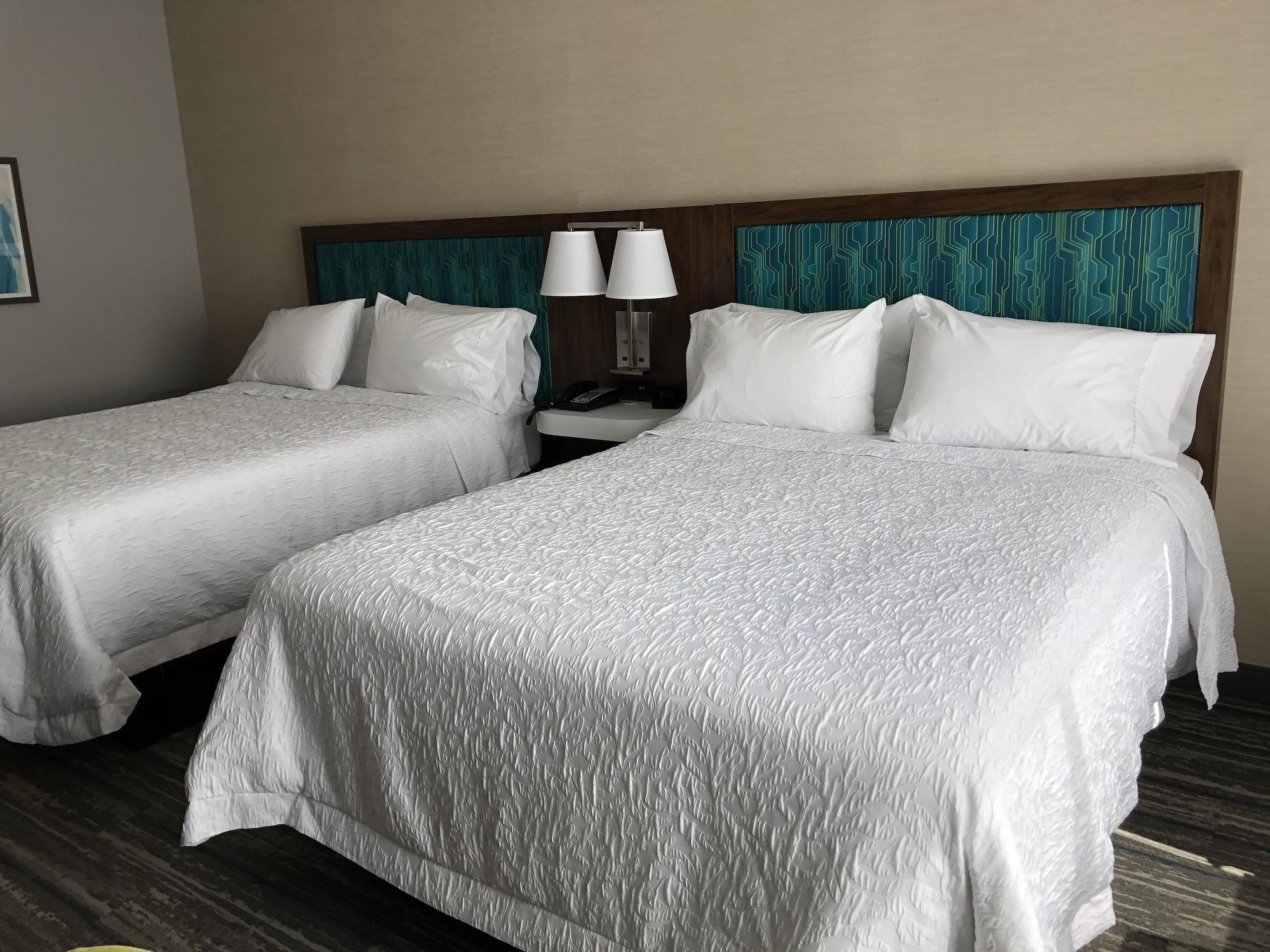 Hampton Inn&Suites Pekin  Bagian luar foto